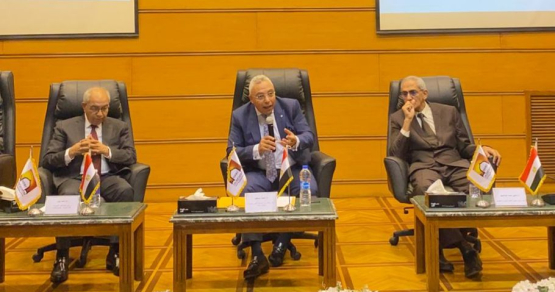 بحوث الإسكان يناقش تخطيط وتنفيذ مشروعات الساحل الشمالي والتغيرات المناخية